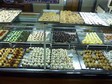 Vitrine d'une panaderia ! Le choix sera vite rgl !