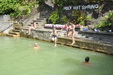 On retrouve les copains aux sources d'eau chaude de banjar