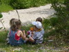 Les adultes d'un ct, les enfants de l'autre !