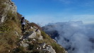 Monte sur la crte qui surplombe le gte