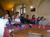 Le DVD des vacances pour les enfants pendant le rangement
