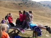 Les filles Doucet apprcient leur banc :-)